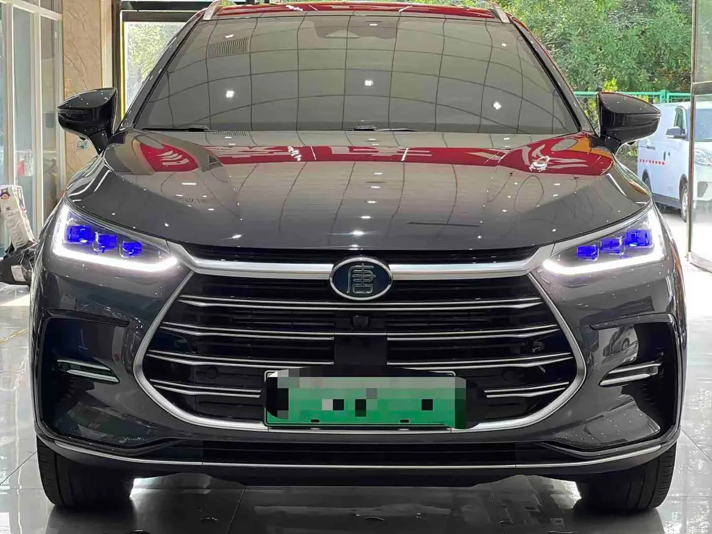 BYD Tang New Energy 2022 — Photo 2/9