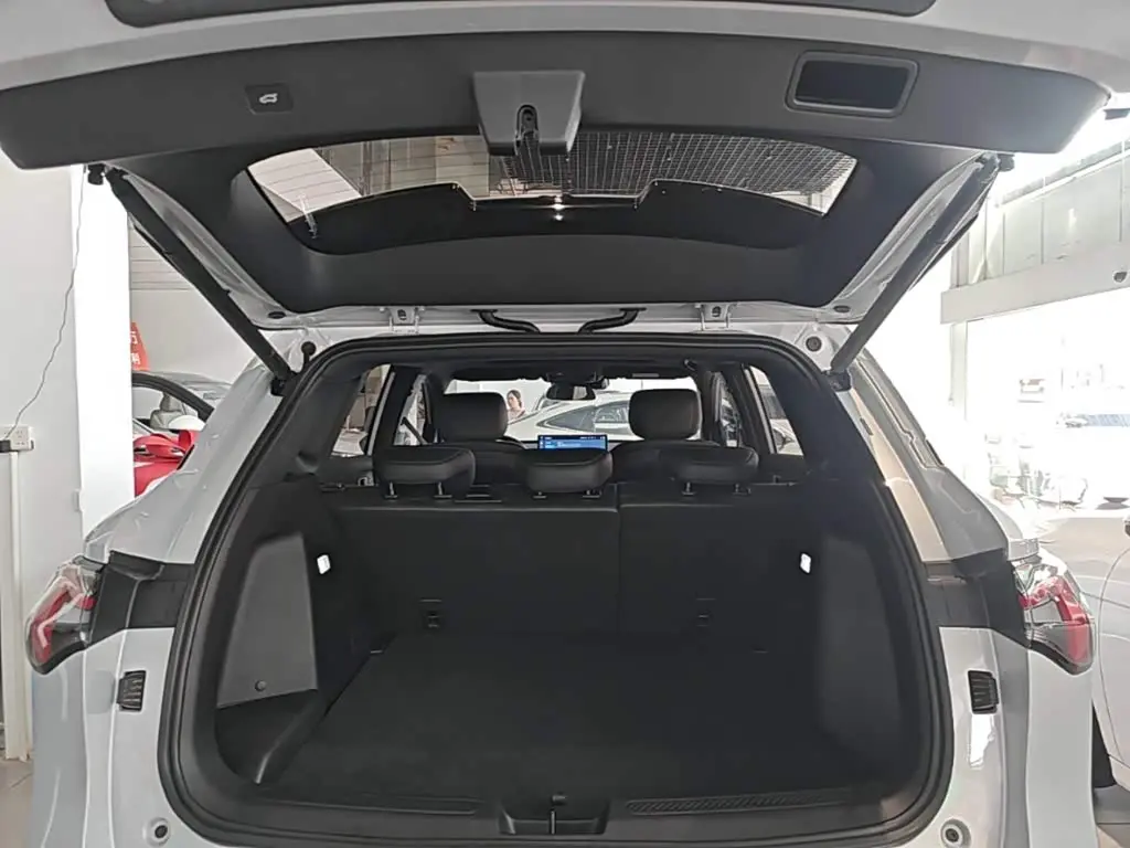 Wuling Motors Wuling Xingguang S 2024 — Photo 19/20
