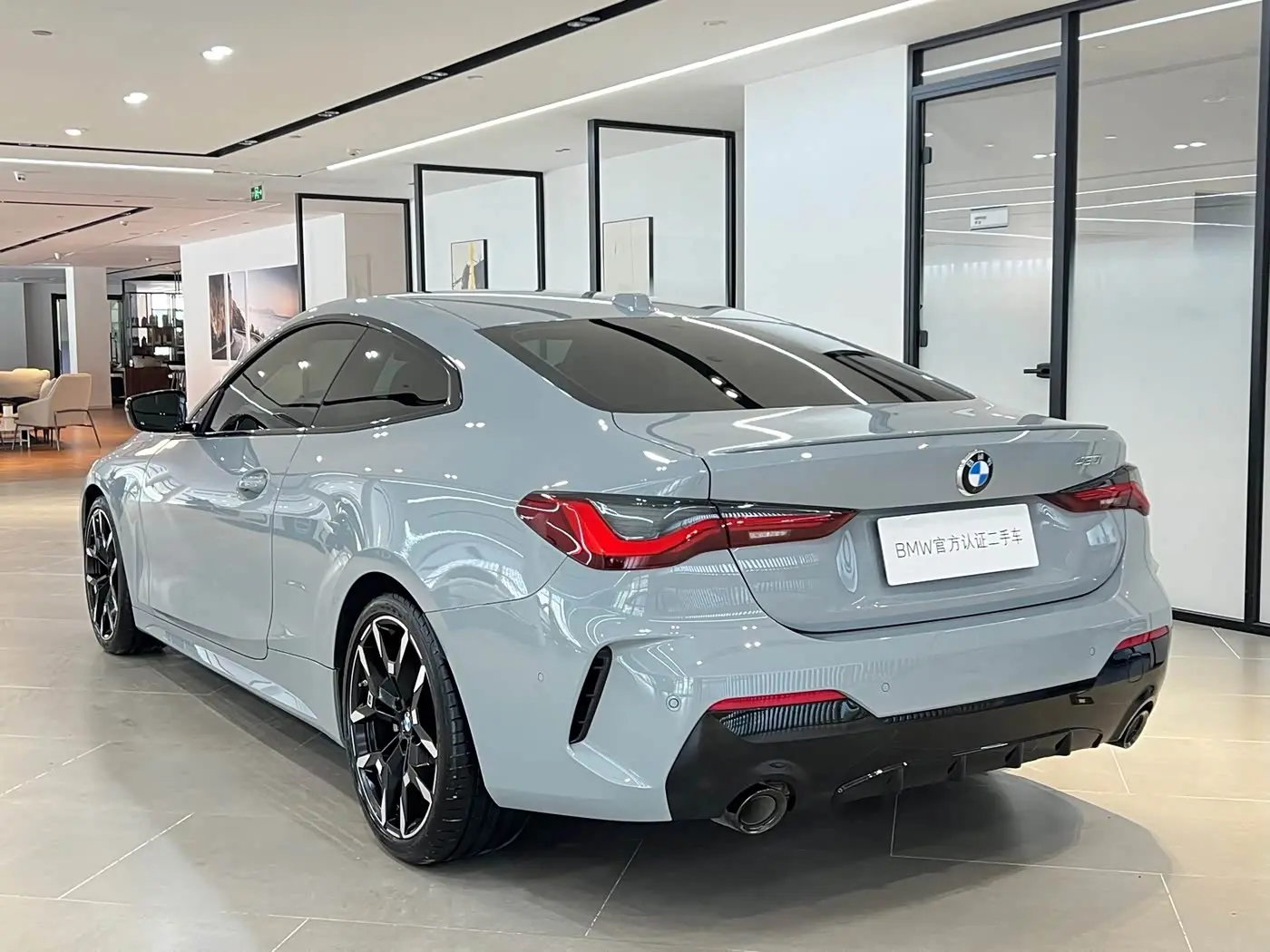 BMW 4 Series 2025 — Photo 16/19