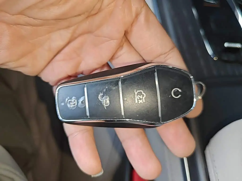 BYD Han 2025 — Photo 8/19