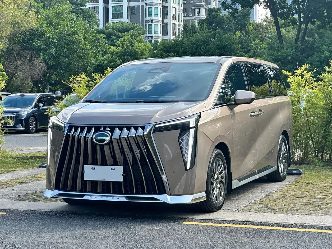GAC Trumpchi Trumpchi M8 2024 — Фото 1/20