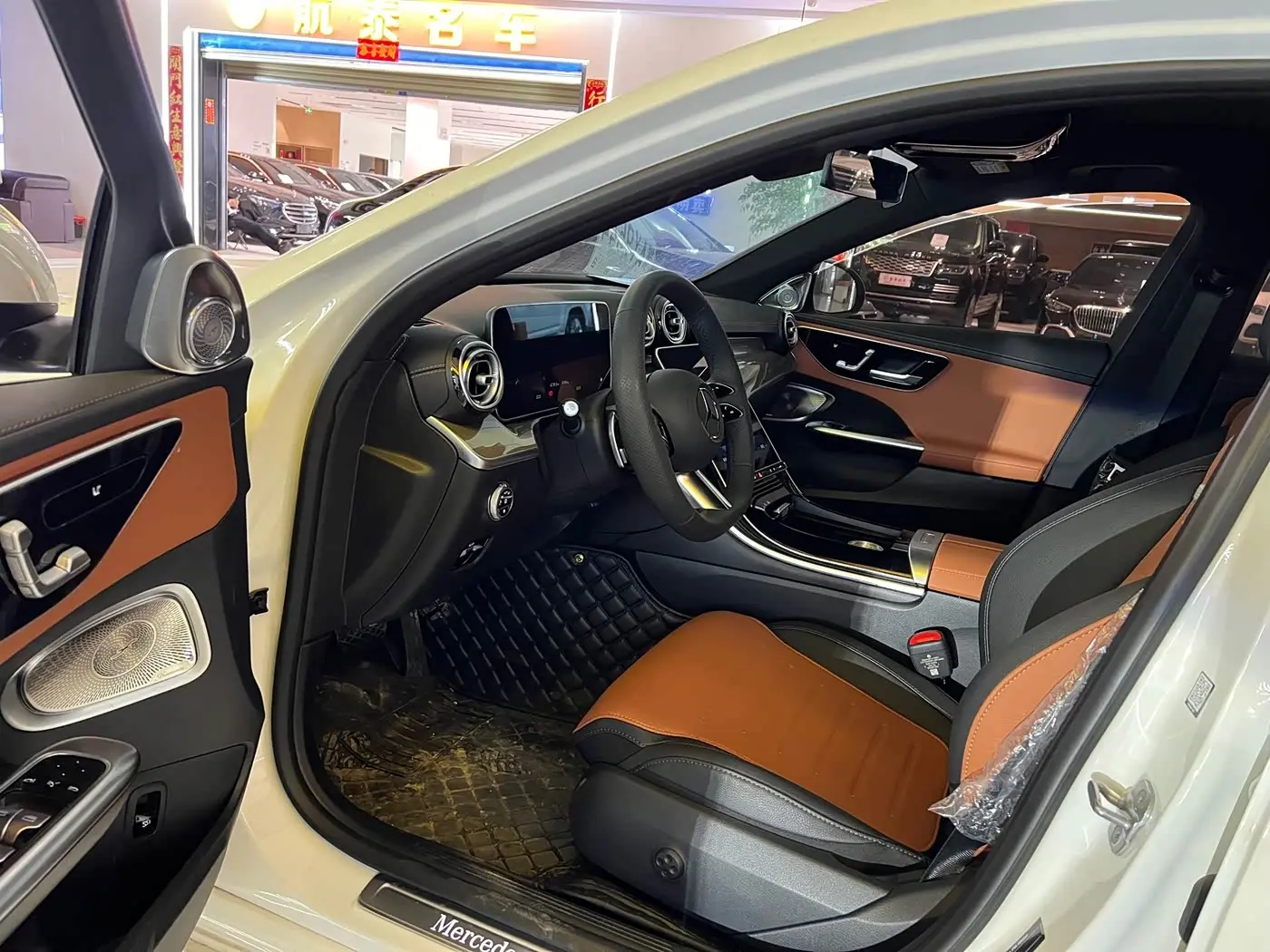 Mercedes-Benz C-Class 2026 — Photo 6/10
