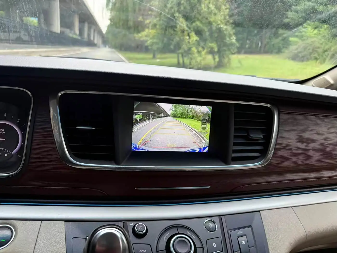 Buick GL8 2019 — Photo 14/15