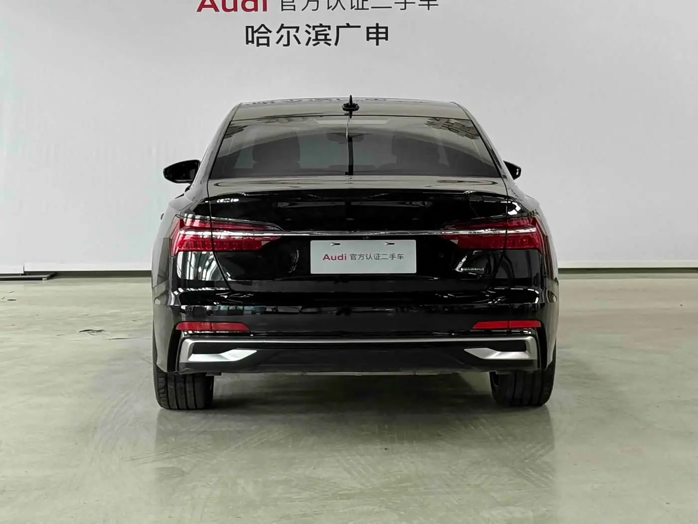 Audi A6L 2024 — Photo 4/15