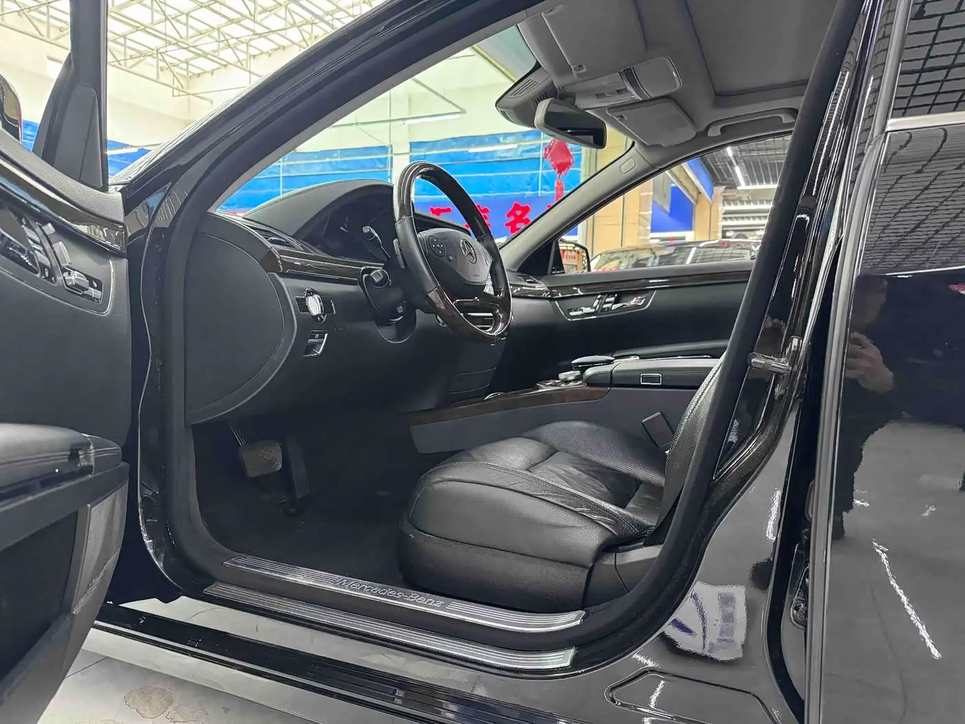 Mercedes-Benz S-Class 2012 — Photo 6/10