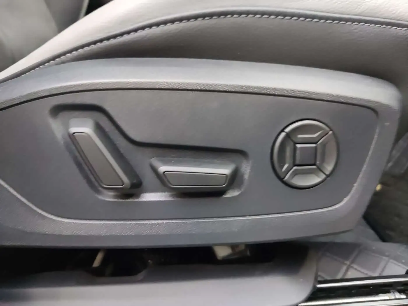 Audi Q3 2023 — Photo 14/17