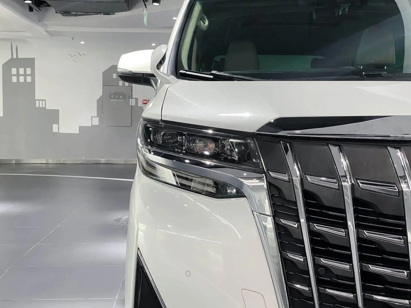 Toyota Alphard 2021 — Photo 8/20