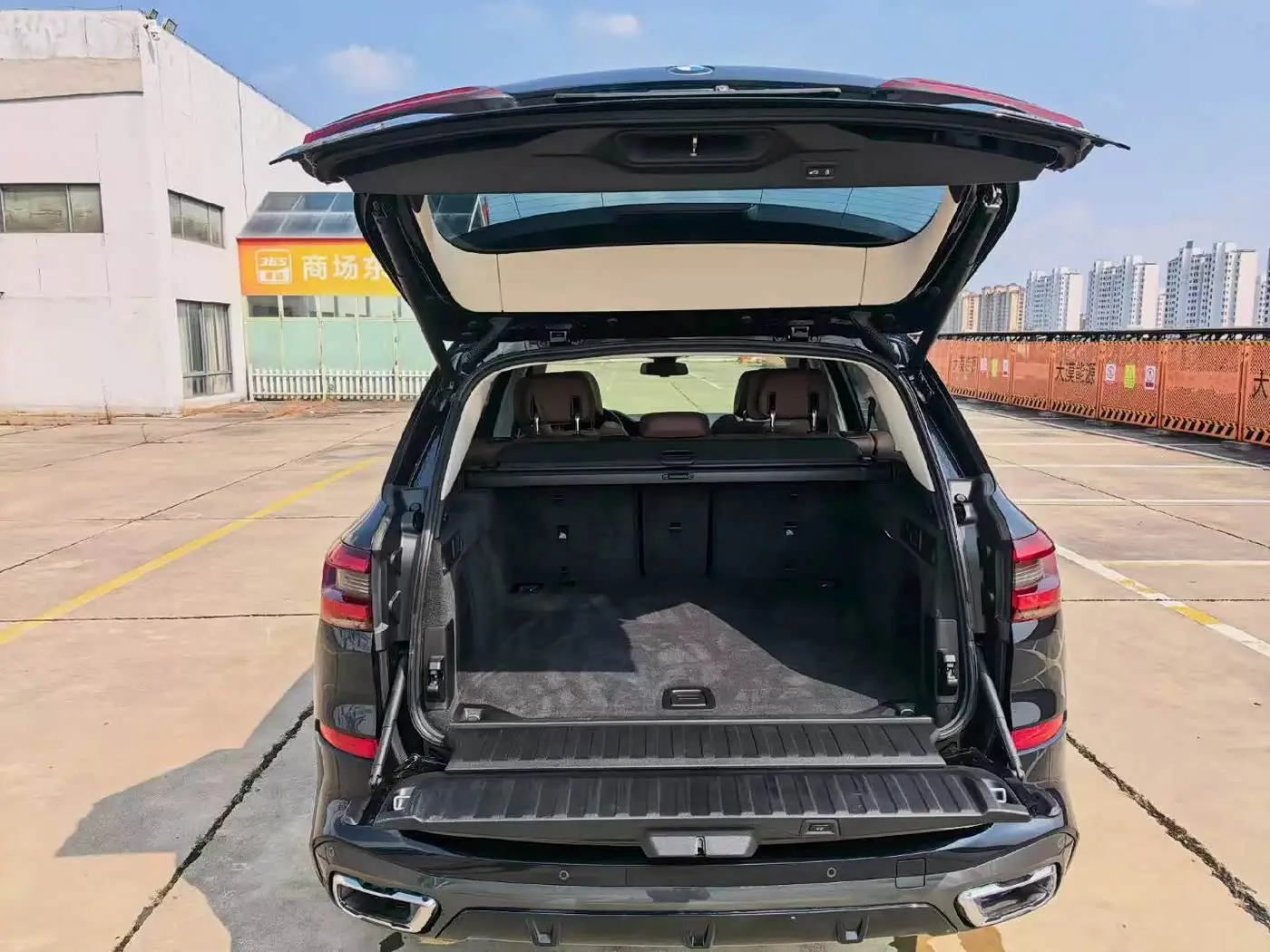 BMW X5 2021 — Photo 9/9