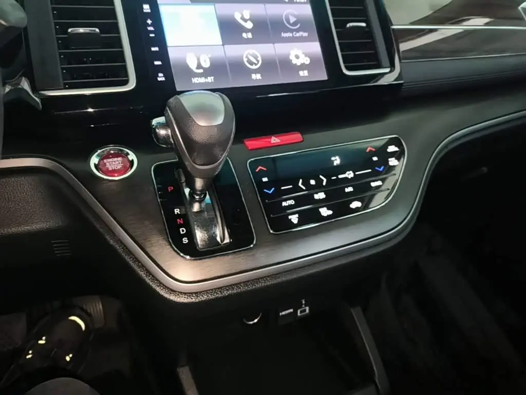 Honda Elysion 2018 — Photo 13/19