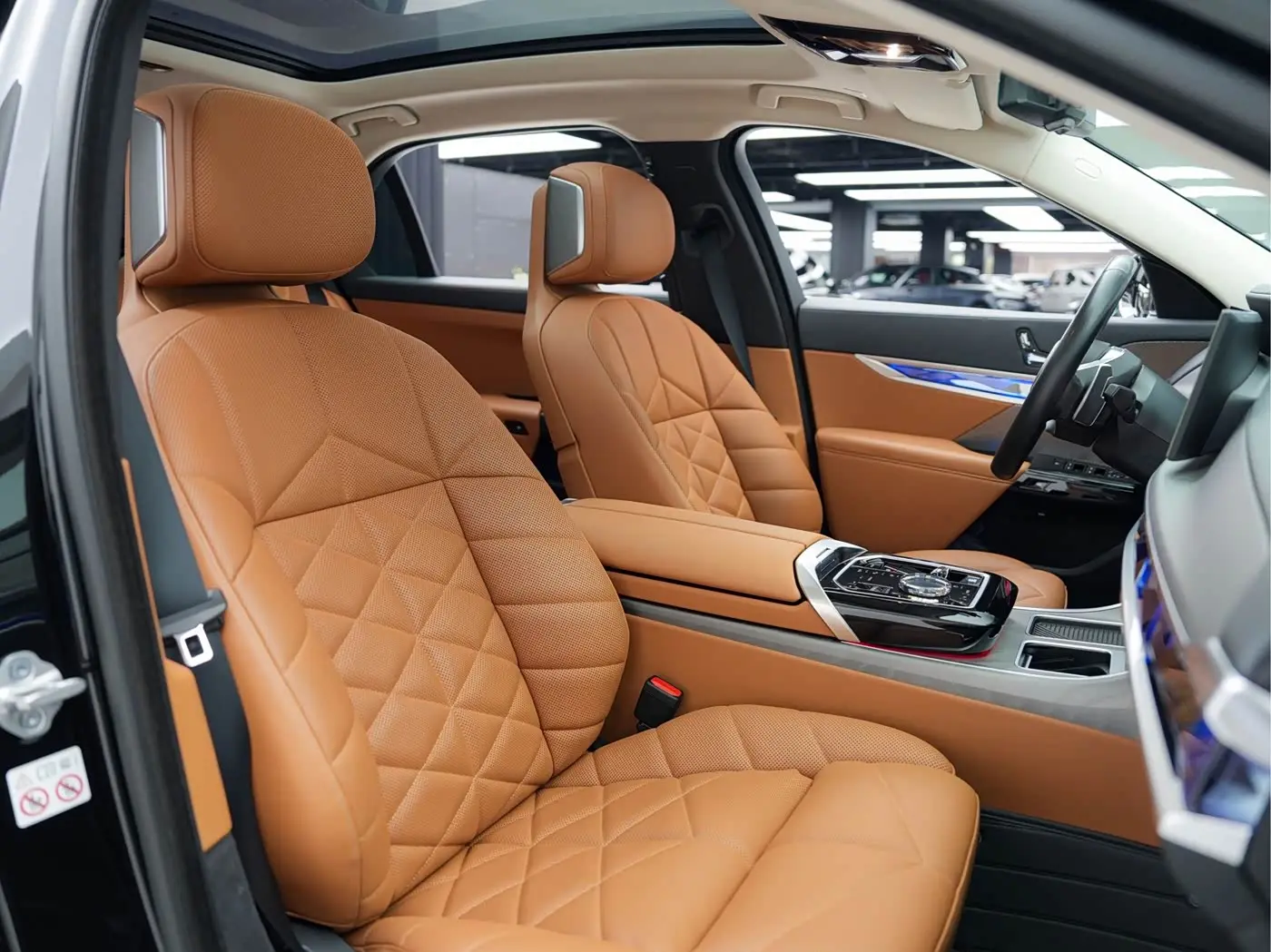 BMW 7 Series 2023 — Photo 18/20