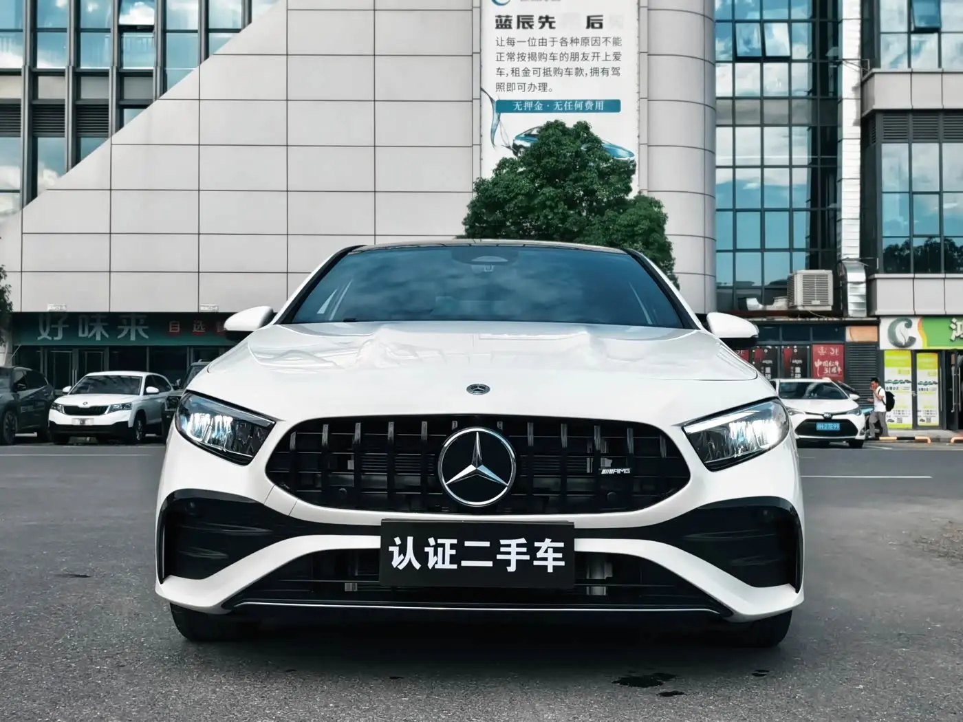 Mercedes-Benz A-Class 2025 — Фото 2/17
