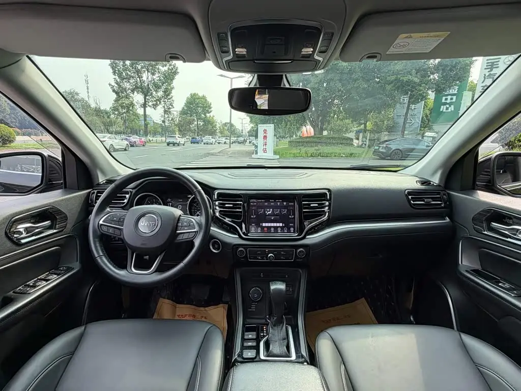 Jeep Grand Commander 2019 — Фото 13/14