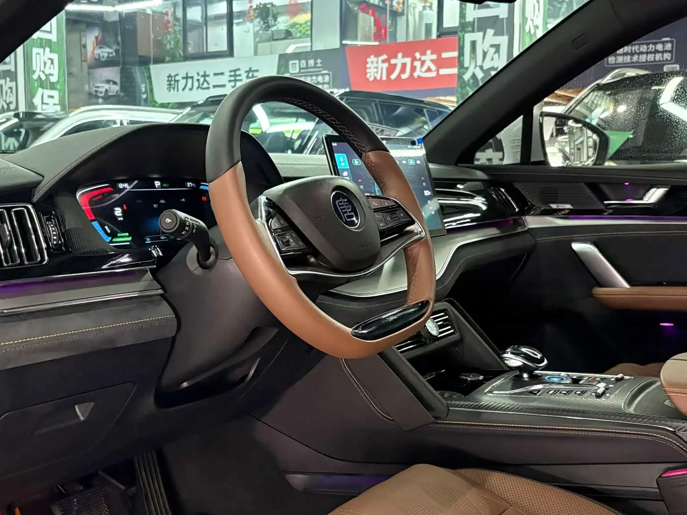 BYD Tang New Energy 2022 — Photo 6/15