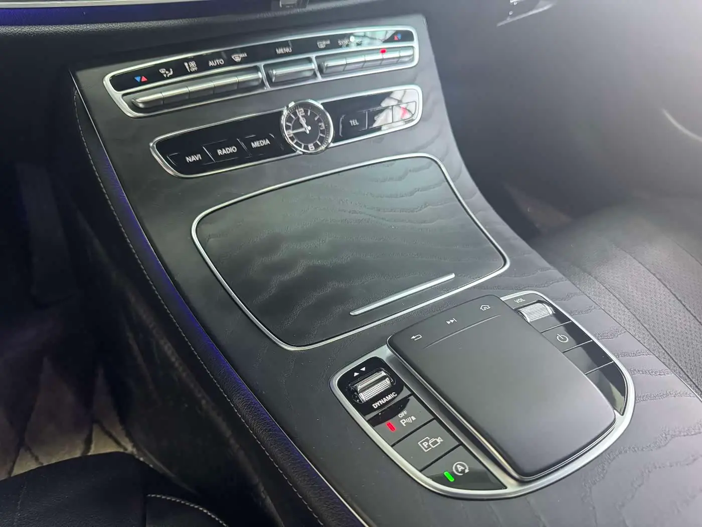 Mercedes-Benz E-Class 2019 — Фото 11/17