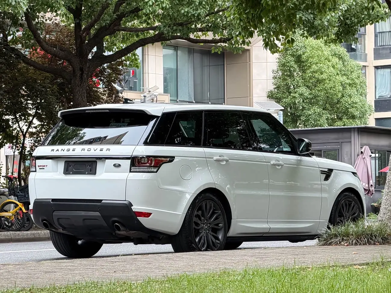 Land Rover Range Rover Sport 2017 — Photo 5/20