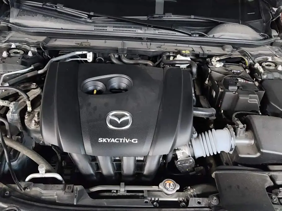 Mazda Mazda3 Axela 2024 — Şəkil 10/16