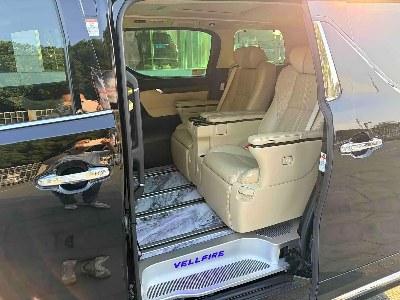 Toyota Vellfire 2021 — Şəkil 5/8