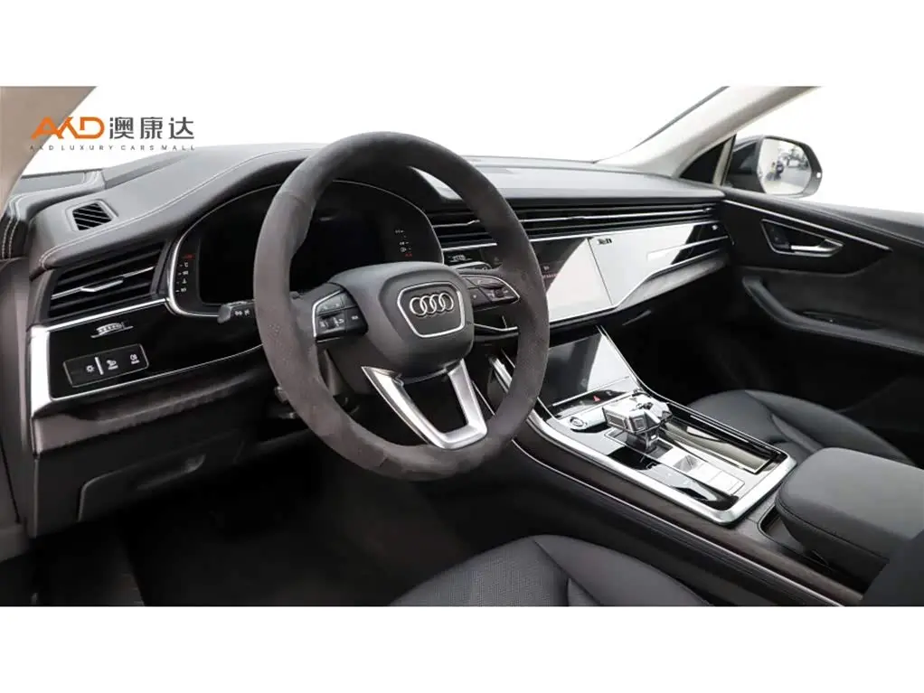 Audi Q8 2022 — Şəkil 6/10