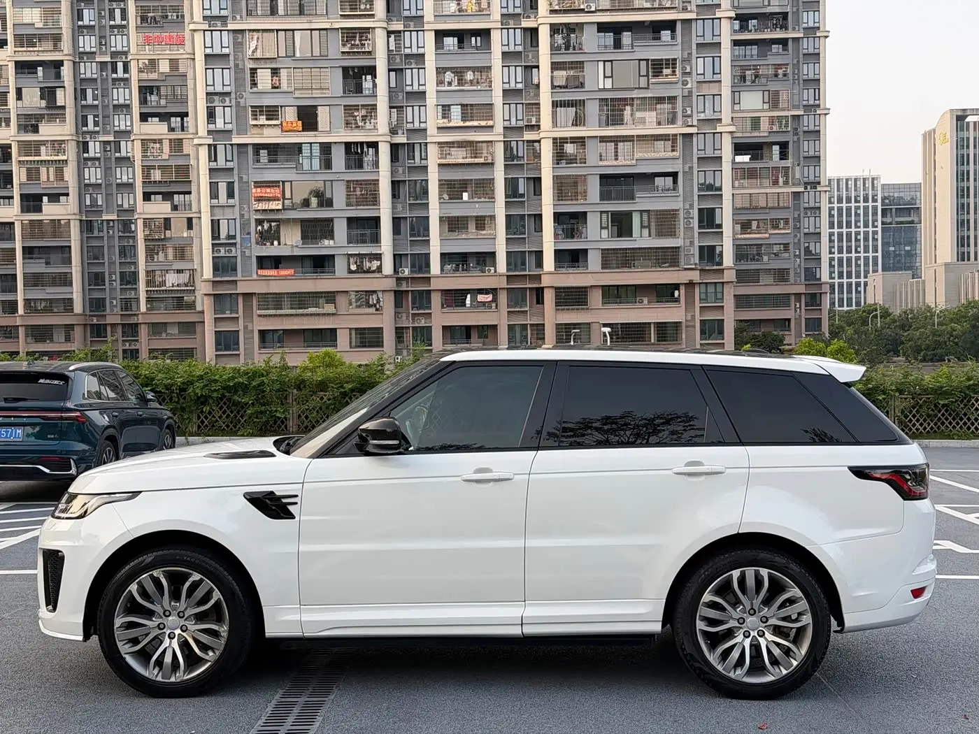 Land Rover Range Rover Sport 2016 — Şəkil 7/10
