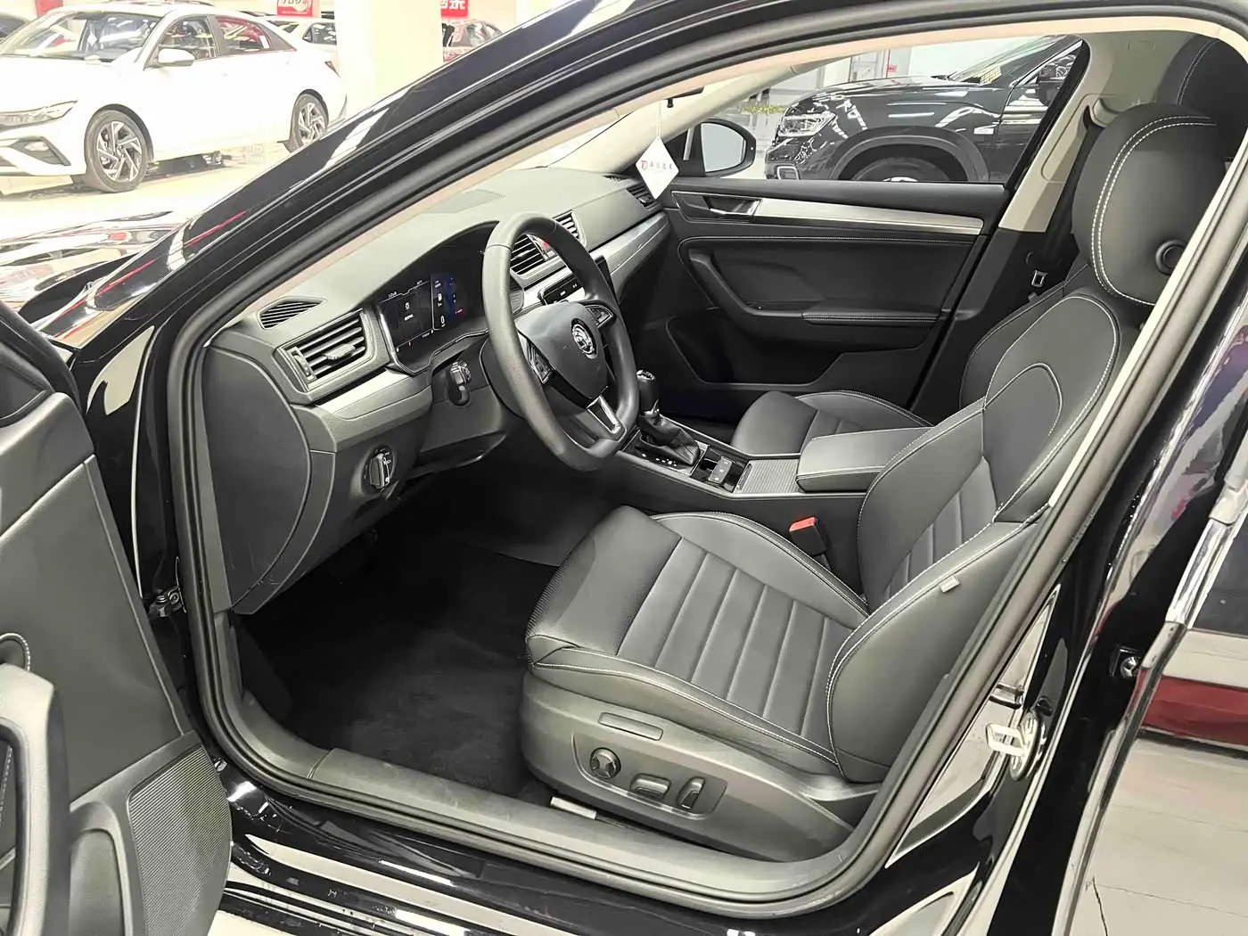 Škoda Superb 2024 — Şəkil 7/19
