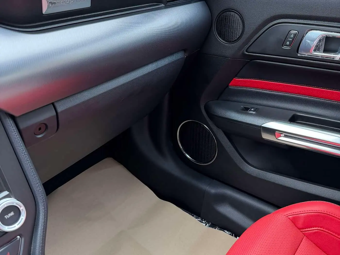 Ford Mustang 2026 — Photo 11/20