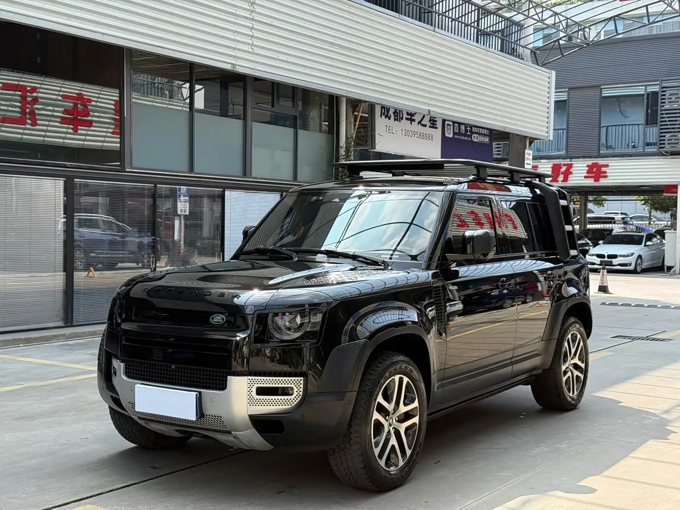 Land Rover Defender, 2023