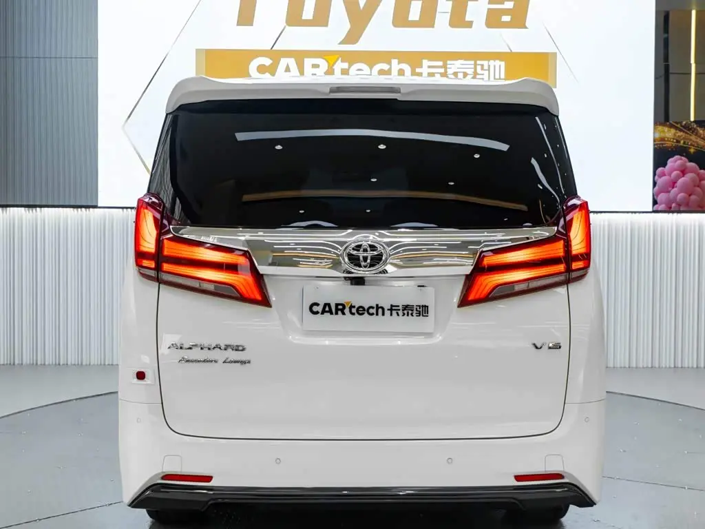 Toyota Alphard 2019 — Фото 5/20