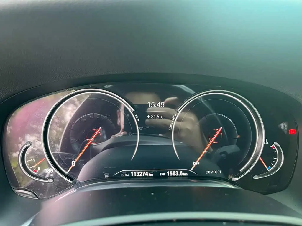 BMW 7 Series 2018 — Photo 12/15