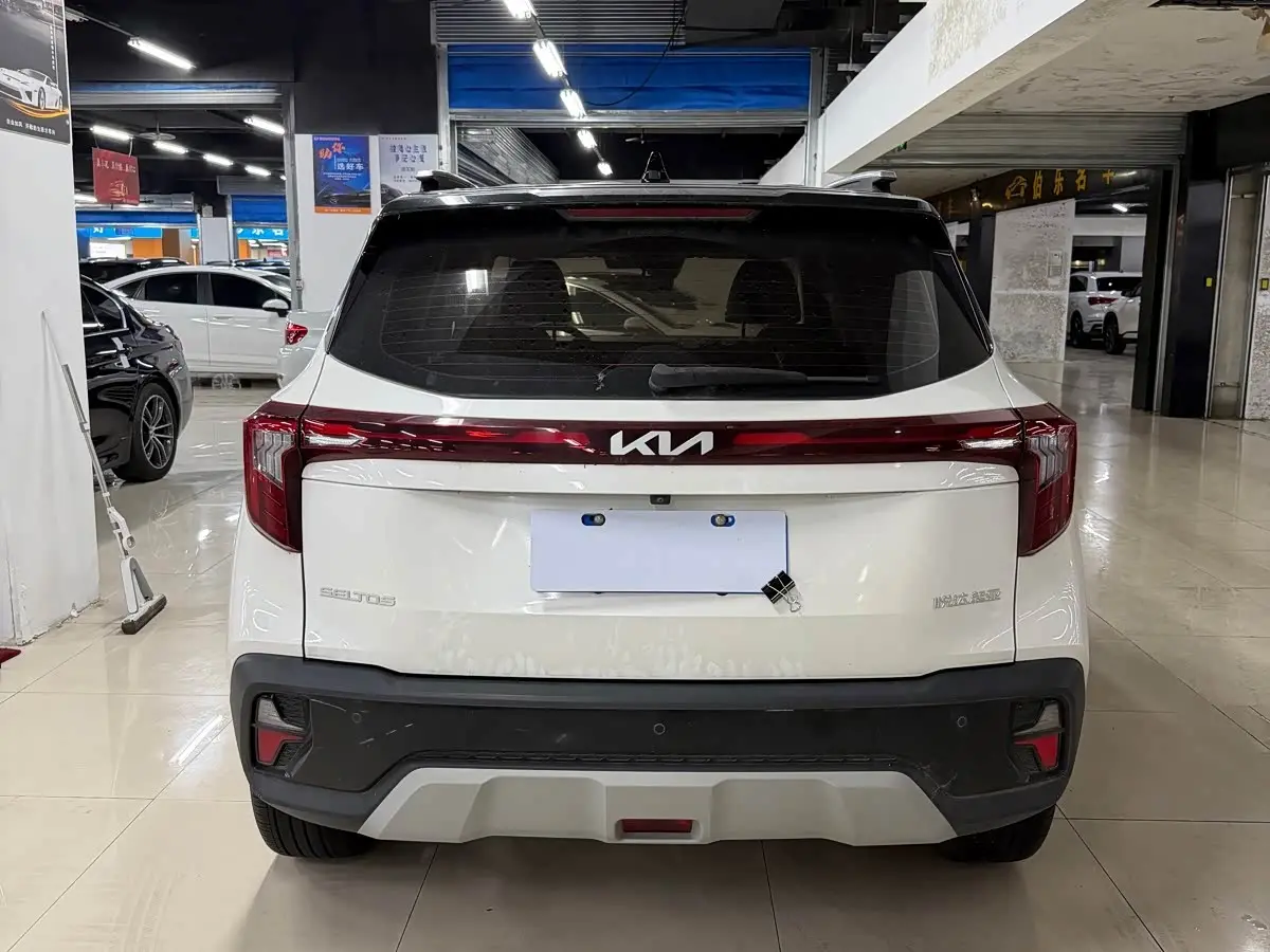Kia Seltos 2023 — Photo 4/7