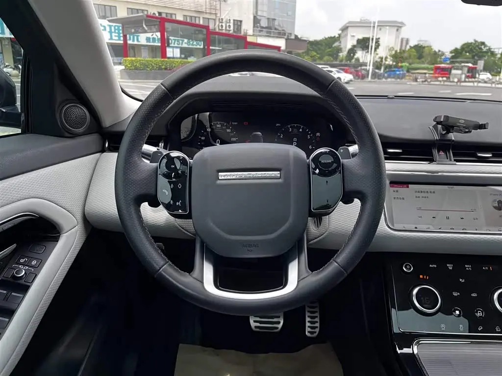 Land Rover Range Rover Evoque 2020 — Фото 11/20