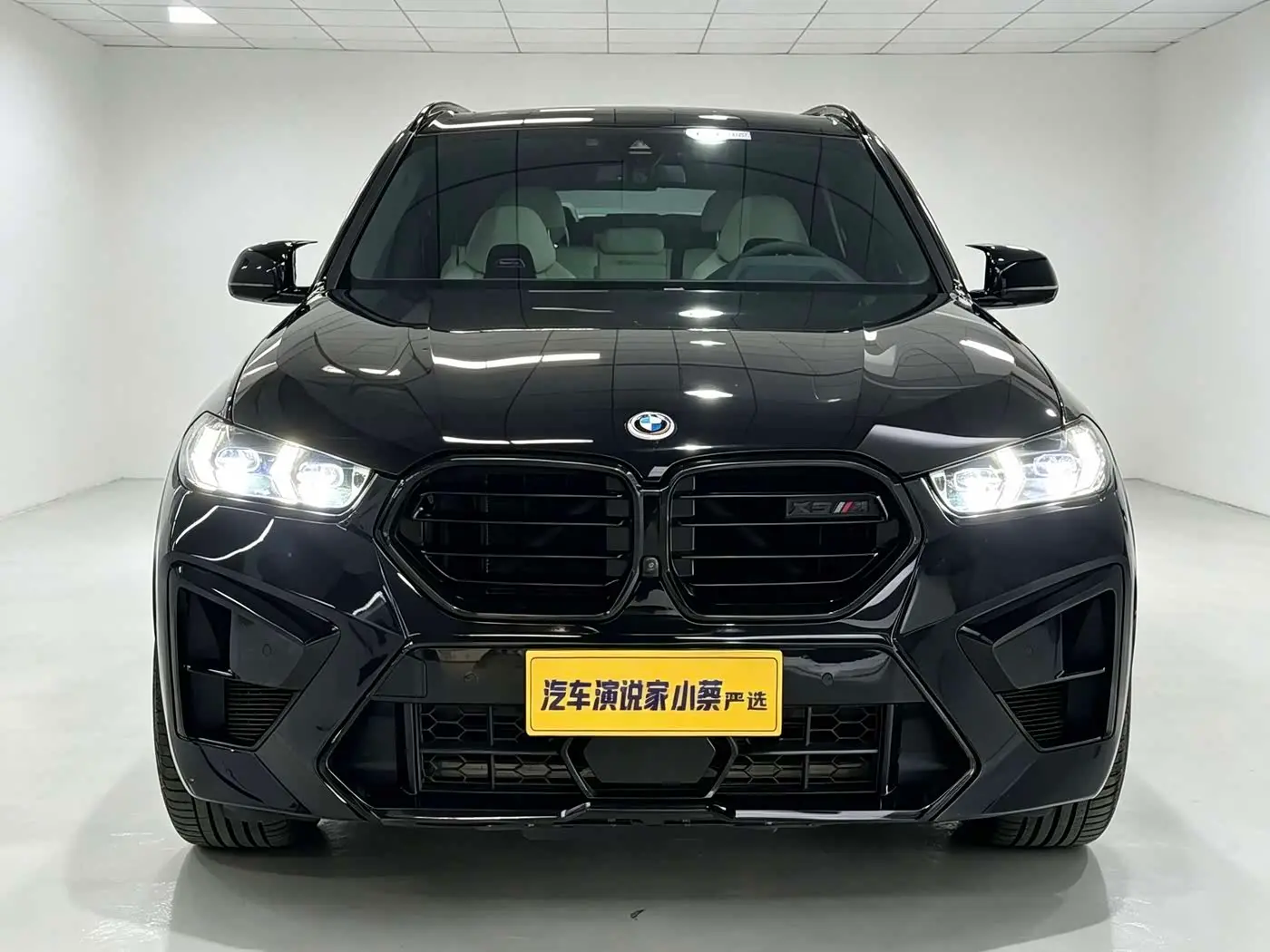 BMW X5 2022 — Фото 2/10