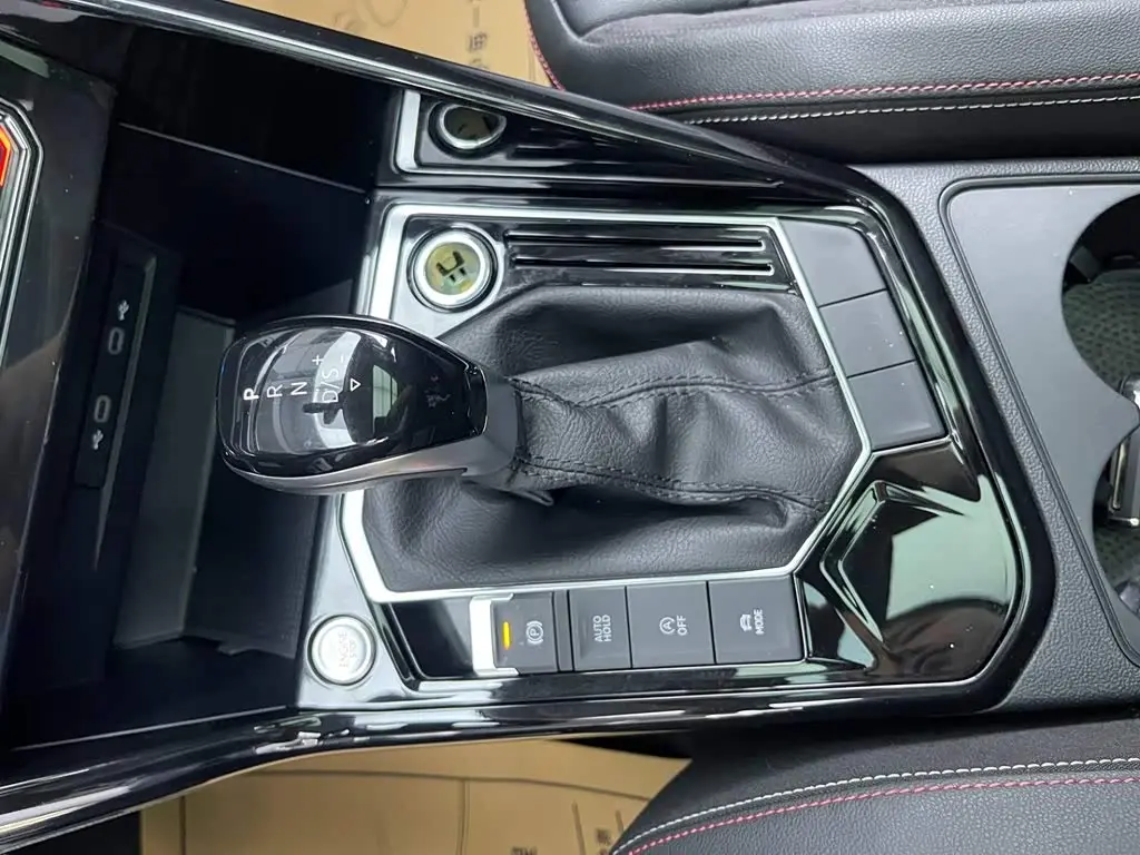 Volkswagen Tayron 2022 — Photo 12/20