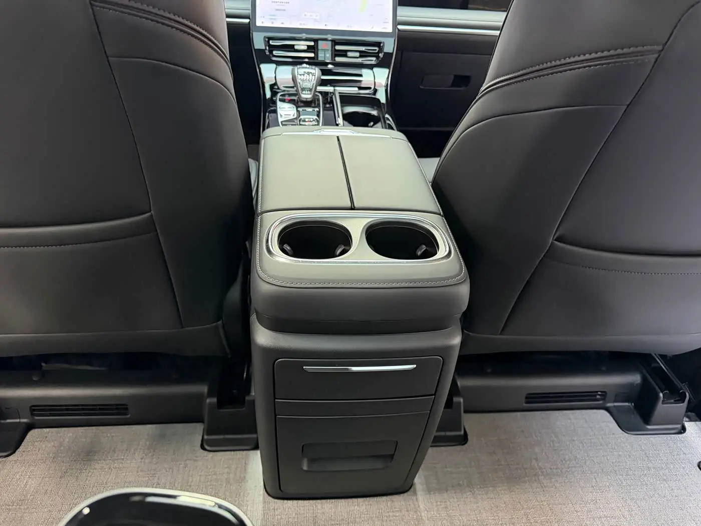 GAC Trumpchi Trumpchi M8 2026 — Photo 12/20