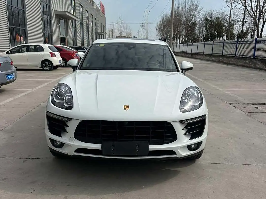 Porsche Macan 2018 — Photo 2/8