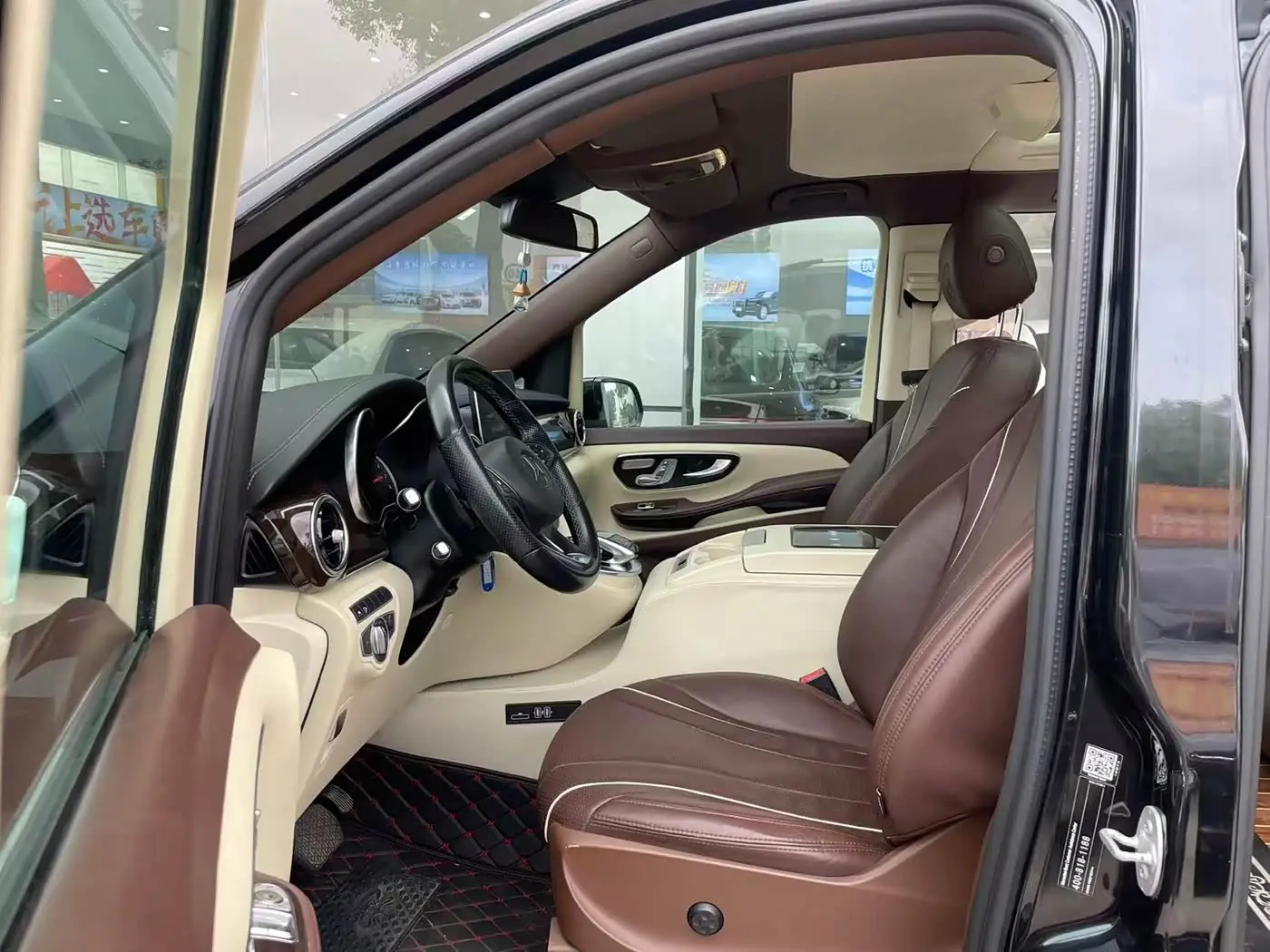 Mercedes-Benz V-Class 2018 — Фото 4/9