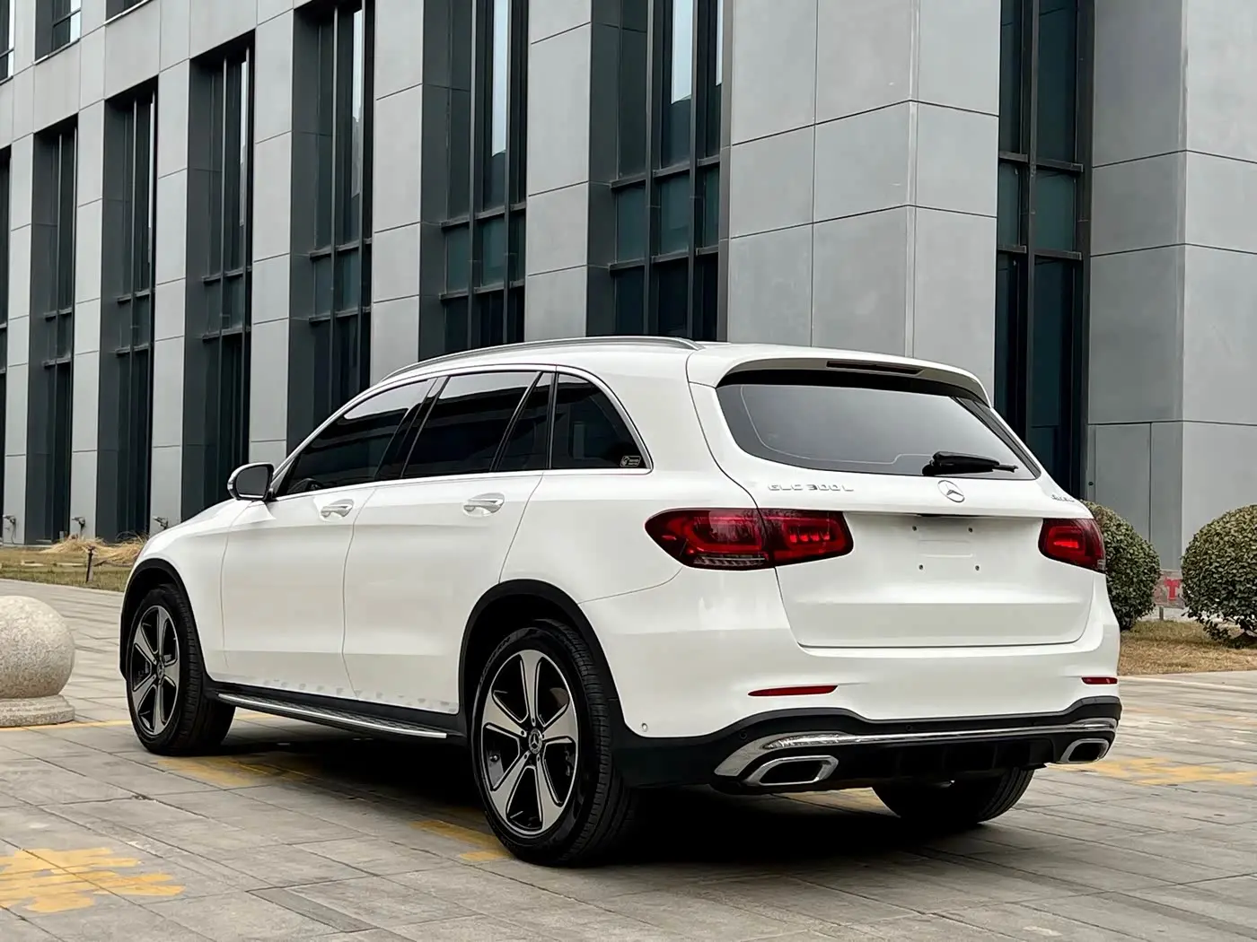 Mercedes-Benz GLC 2022 — Фото 17/18