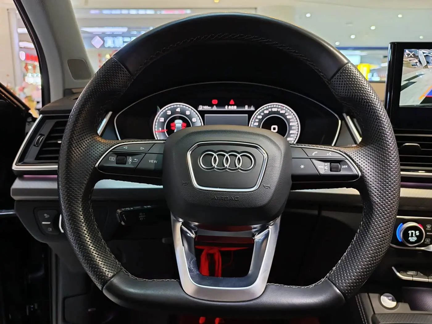 Audi Q5L 2022 — Photo 12/20