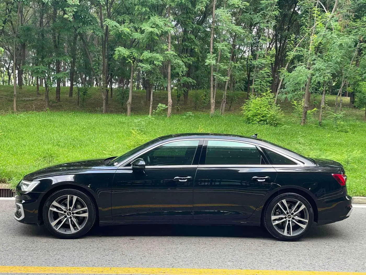 Audi A6L 2023 — Фото 3/14