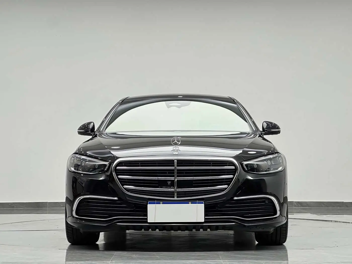 Mercedes-Benz S-Class 2023 — Фото 2/20