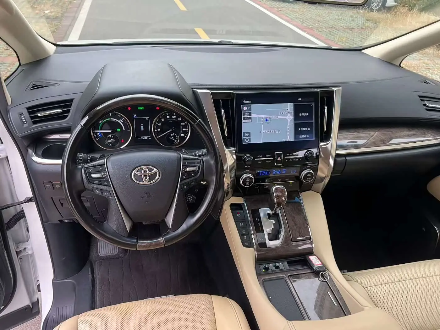 Toyota Vellfire 2022 — Photo 4/6