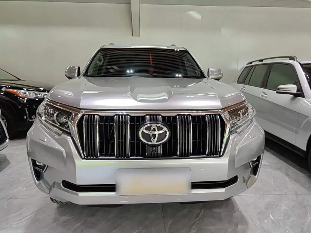 Toyota Prado 2019 — Photo 3/20