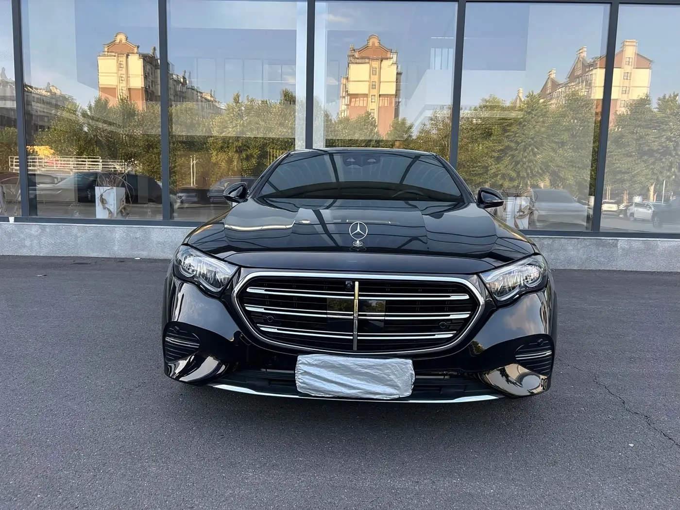 Mercedes-Benz E-Class 2024 — Фото 2/16
