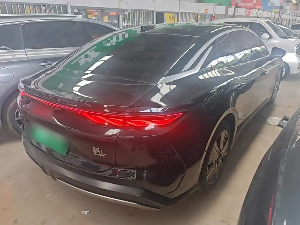 BYD Han L 2025 — Photo 7/20