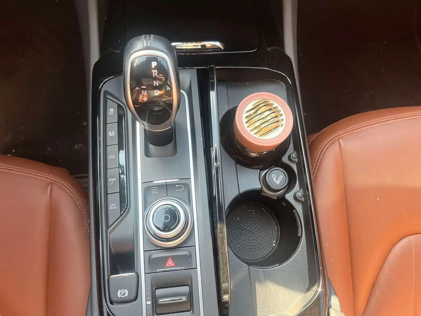 Maserati Levante 2019 — Photo 11/16