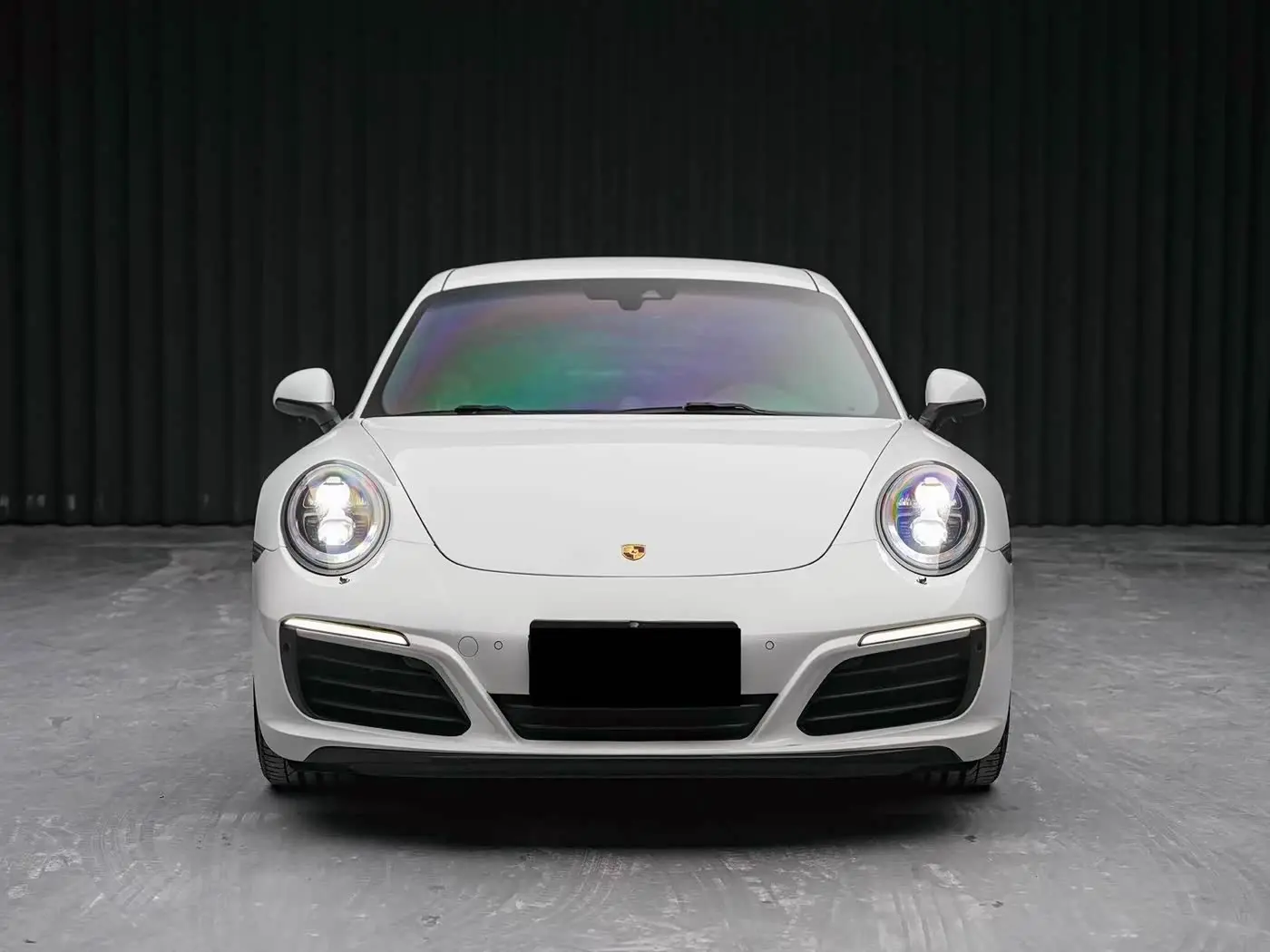 Porsche 911 2018 — Photo 2/9