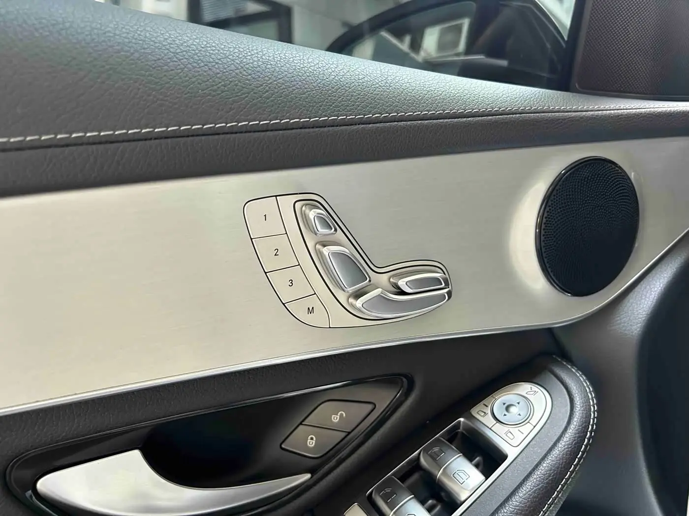 Mercedes-Benz GLC Coupe 2020 — Фото 13/20