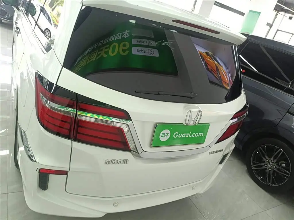 Honda Elysion 2018 — Photo 6/20
