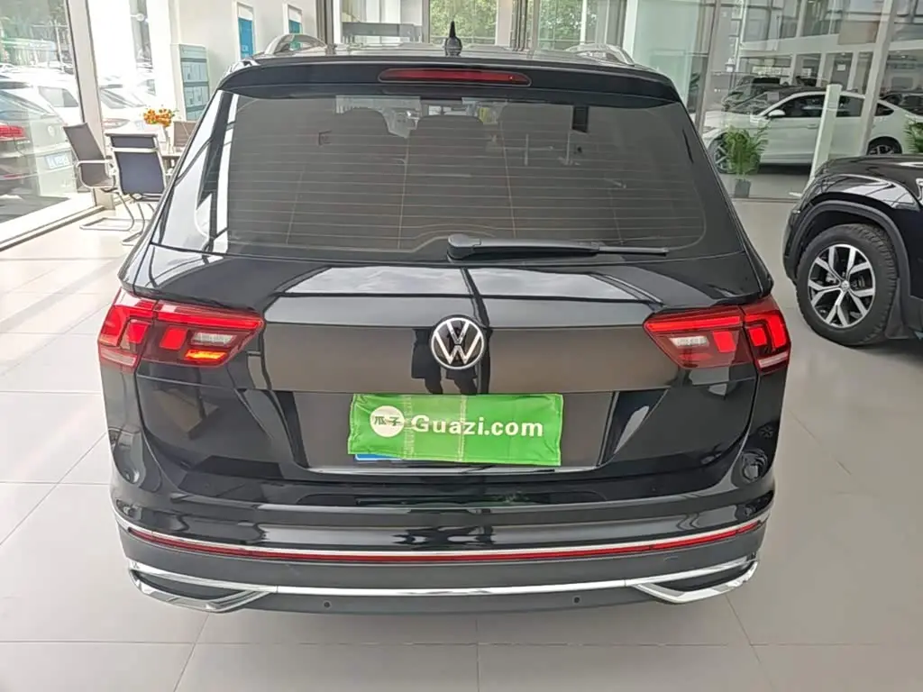 Volkswagen Tiguan L 2022 — Фото 4/20