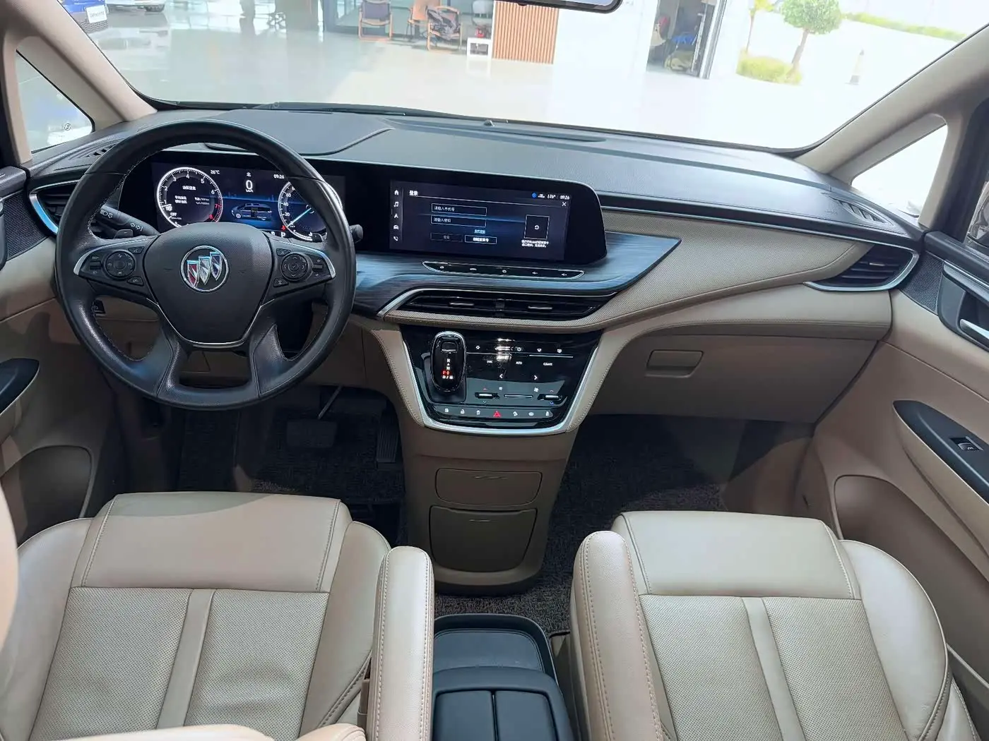 Buick GL8 2021 — Photo 9/14