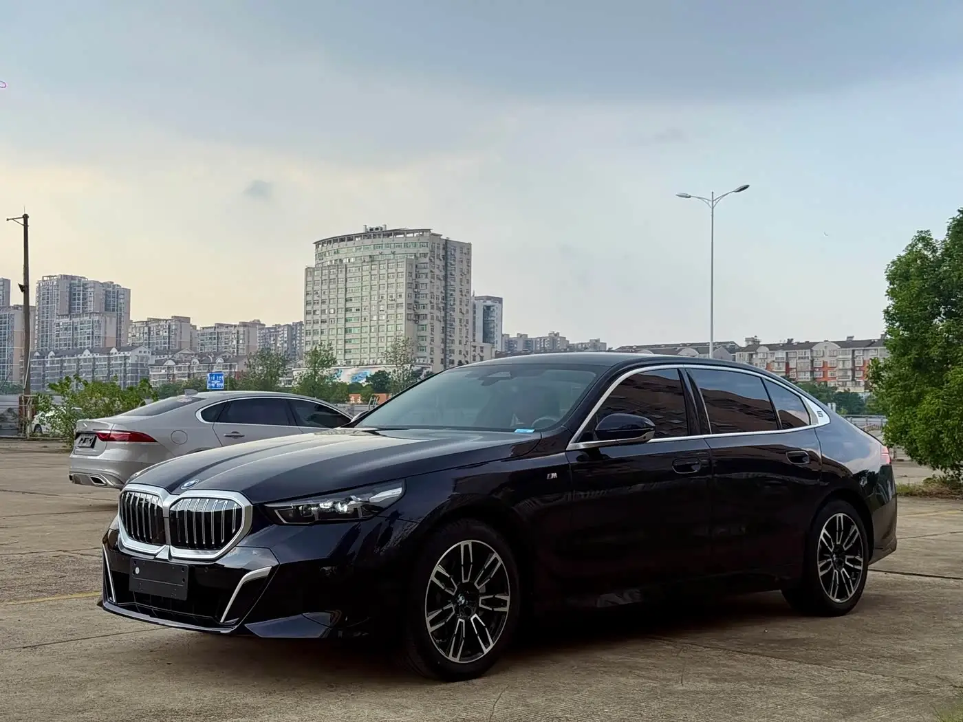 BMW 5 Series, 2024